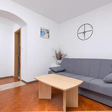 Luka Apartman